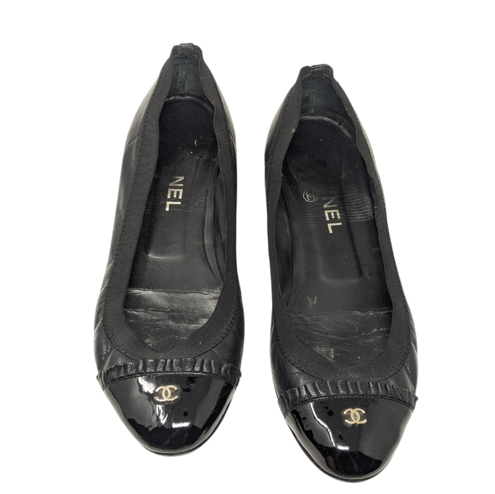 Chanel Black Patent Leather Ballerina Ballet Cap Toe Ruffle Flats Size EU 38.5